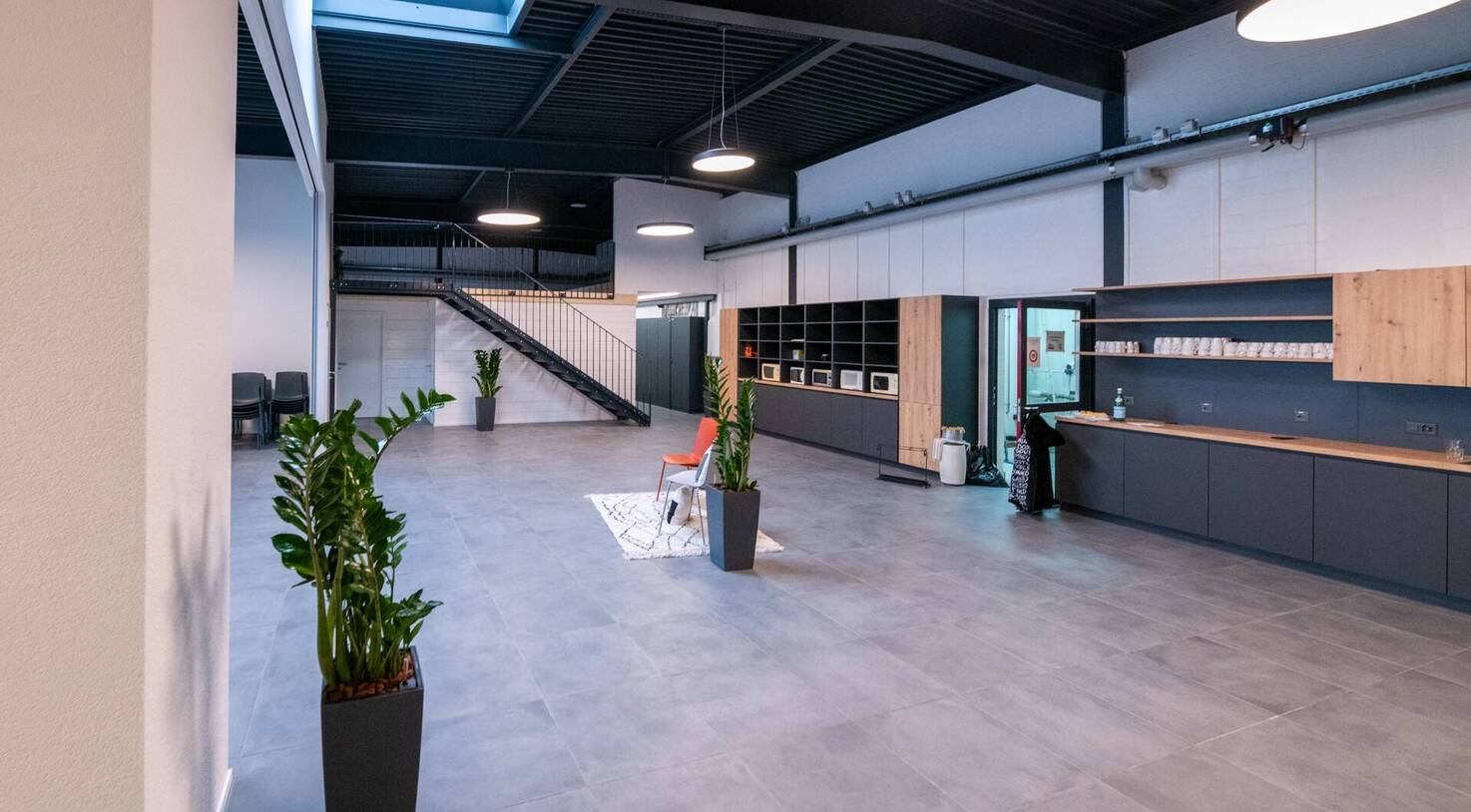 RENOVATION D'UNE CAFETERIA - DELEMONT